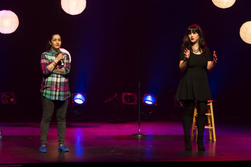 Les humoristes Mariana Mazza et Virginie Fortin seront de passage au Théâtre du Chenal-du-Moine le 6 juin, à 20h, pour présenter leur premier spectacle. | Photo : Gracieuseté