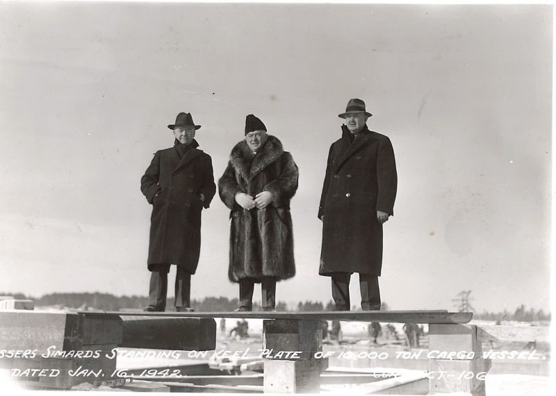 Les frères Simard en 1942 : Ludger, Joseph et Édouard. | Photo: Société historique Pierre-de-Saurel, Fonds Alphérie Émond