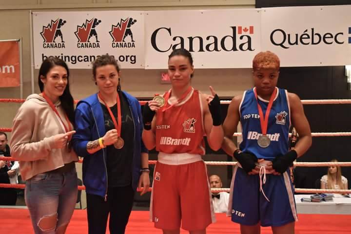 Laury Gervais (deuxième à partir de la gauche) revient de Québec avec le sentiment de satisfaction. | Photo: Tirée de Facebook