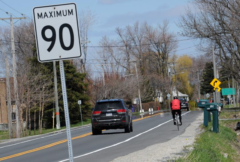 Des citoyens de Verchères et de Contrecœur réclament la réduction de la vitesse de 90 km/h à 70 km/h sur un tronçon de 4,4 km de la route Marie-Victorin. | TC Media – Robert Côté