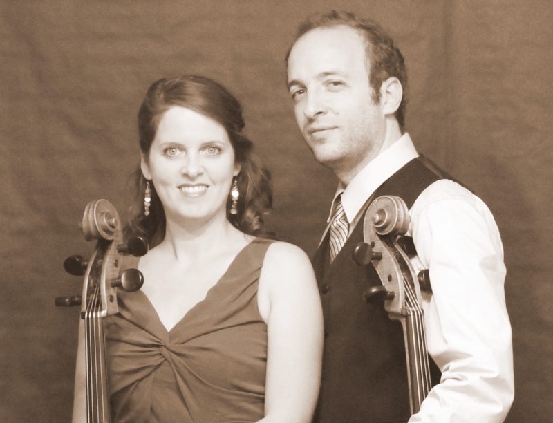 Les musiciens Caroline Goulet et Daniel Finzi, du groupe Deux violoncelles, offriront des œuvres de grands compositeurs le 15 mai. | Photo: Gracieuseté