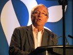 Louis Plamondon assure vouloir terminer son mandat