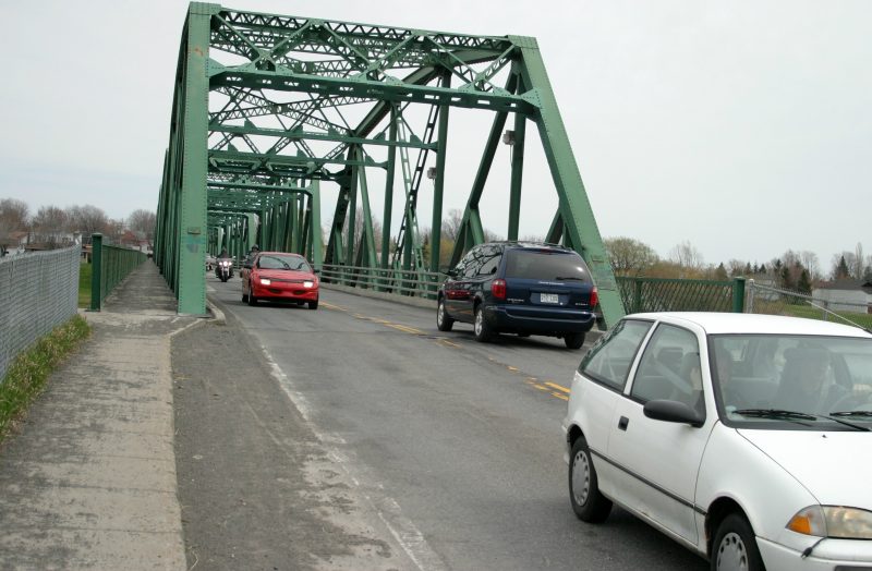 Les automobilistes circuleront en alternance sur le pont Camille-Parenteau à Yamaska le 9 et 10 novembre. | Photo: TC Média - Archives