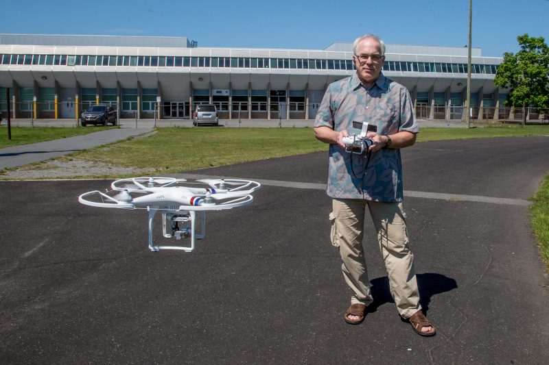Le photographe Philippe Manning a acquis un drone à des fins commerciales. | TC Média - Pascal Cournoyer