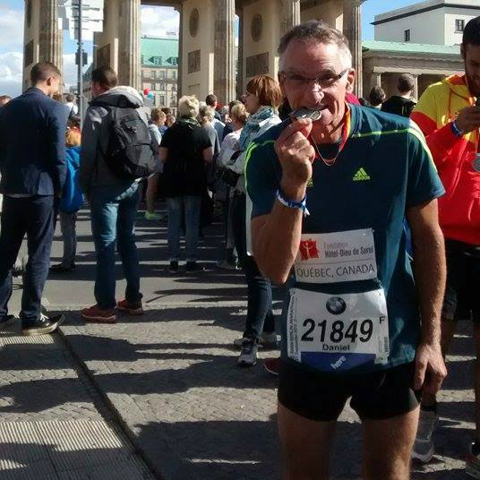 Daniel Lequin au marathon de Berlin. | Photo: gracieuseté