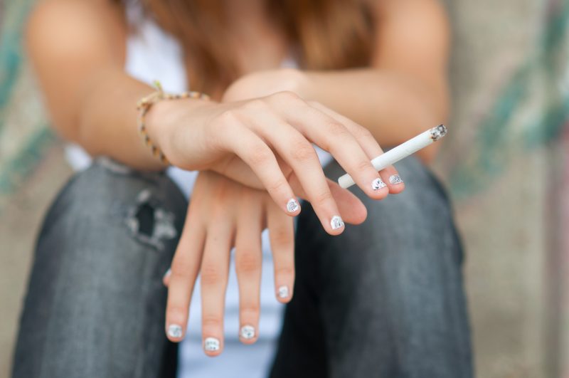 Consulter un centre d’abandon du tabac double les chances d’arrêter de fumer, selon Martine Angers. | depositphotos.com