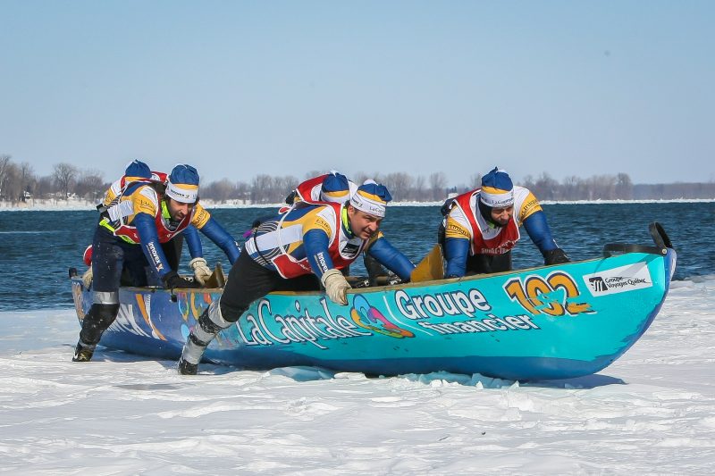 La course de canot à glace se déroulera le 27 février 2016 au quai no 2. | Tc Média - Pascal Cournoyer