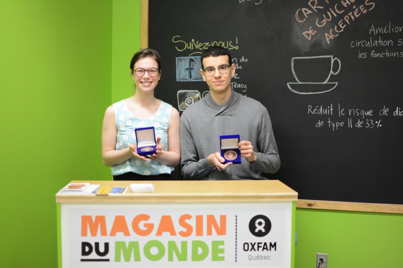 Jeanne Coutu-Drainville et Mohammed Laddi ont reçu leur Médaille du Lieutenant‐gouverneur pour la jeunesse. | Gracieuseté/Cégep de Sorel-Tracy