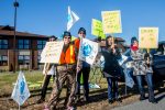 Des employés insatisfaits manifestent