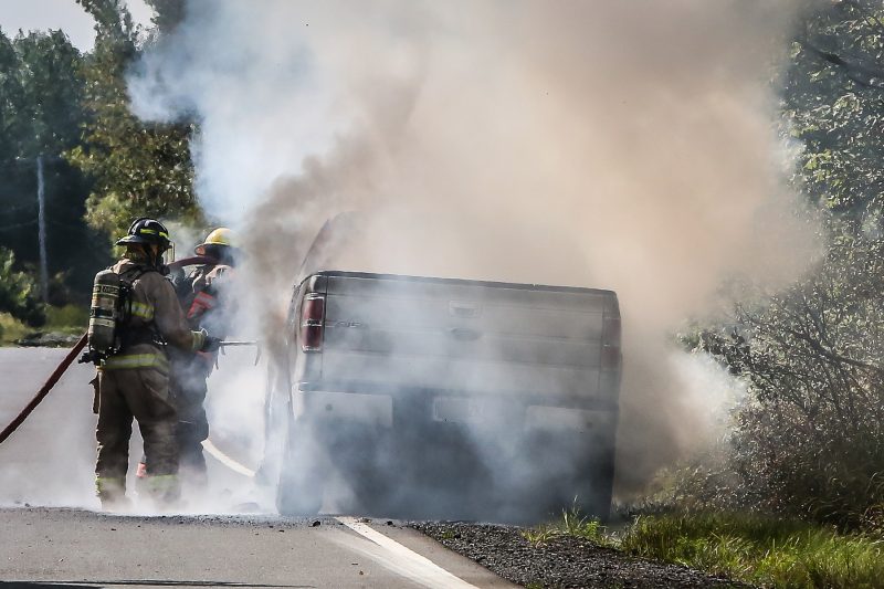Le véhicule a été complètement détruit pas le feu. | Photo: TC Media - Pascal Cournoyer