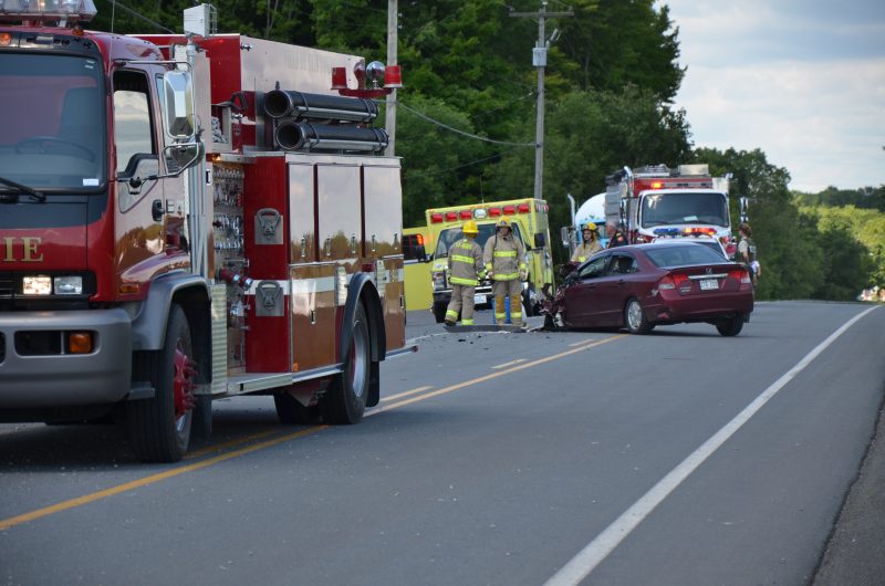 Une violente collision a eu lieu devant la Fonderie Laperle à Saint-Ours ce matin vers 10h15. | TC Média - Sarah-Eve Charland