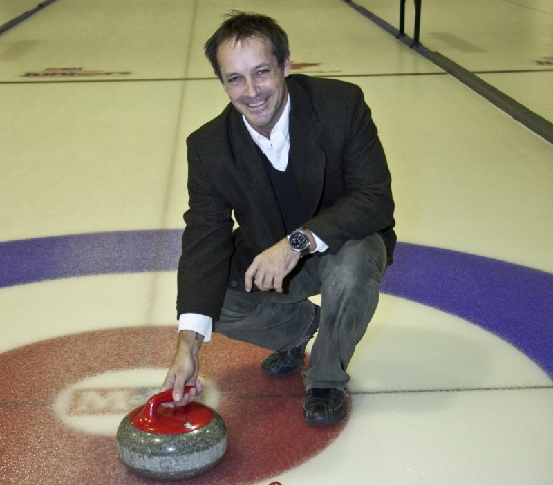 BVGuy Hemmings revient à la compétition, lui qui a su colorer de belle manière le curling canadien quand il était un de ses fiers porte-couleurs. | TC Média - Gracieuseté Parmo