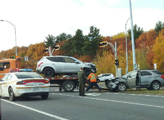 Un accident impliquant deux véhicules a fait deux blessés mineurs, le 31 octobre. | Photo: gracieuseté