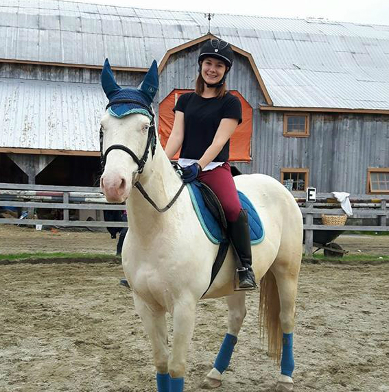 Arianne Dulac ouvrira son centre d'équitation en Outaouais. (Photo: gracieuseté)