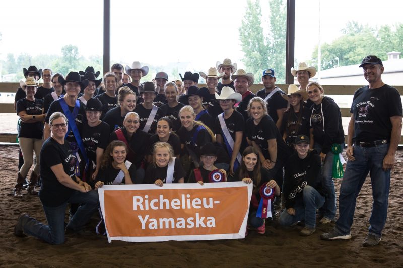 L’équipe de Richelieu-Yamaska a remporté le titre de vice-championne pour une deuxième année consécutive. (Photo : gracieuseté/Equineartphoto Marie-Claude Bérard)