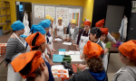 Des élèves de l’ESFL cuisinent 50 lasagnes pour un organisme communautaire