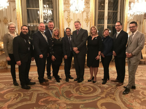 La mairesse Maud Allaire a participé, avec des maires de quelques villes du Québec, à la mission économique de l'UMQ en France, afin de recruter des travailleurs.
