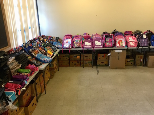 Plus de 200 enfants pourront recevoir un sac d'école neuf pour la prochaine rentrée scolaire grâce au CAB. 
Photo gracieuseté. 