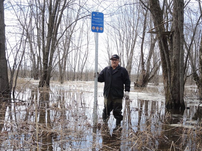 Georges Dutil tient la MRC de Pierre-De Saurel responsable non pas des inondations sur ses terres, mais du fait que l'eau prend trop de temps à se retirer, ce qui affecte ses cultures.
Photothèque | Les 2 Rives ©