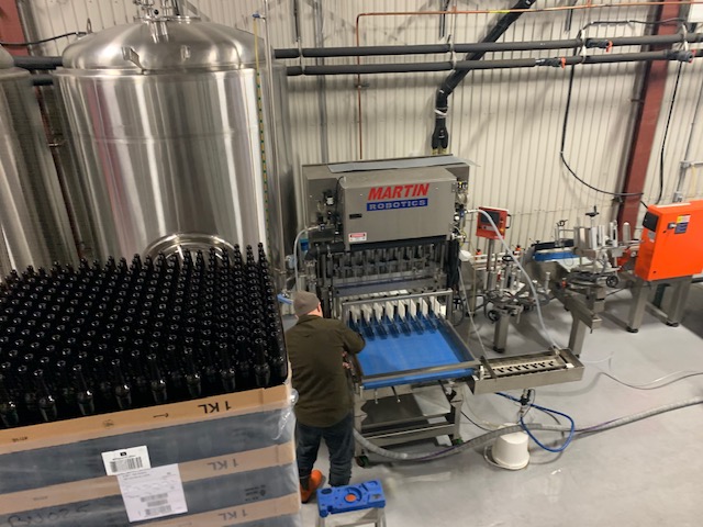 La production de la microbrasserie avait débuté à la fin janvier, dans l’usine de la rue Plante à Sorel-Tracy, pour mettre les bières en bouteille. 
Photo Facebook – Birra Fanelli