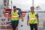 Des matelots sauvent un planchiste à voile d’une mort certaine