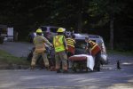 Une collision entre une voiture et une camionnette tirant un bateau fait un blessé