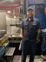 Le rêve québécois de deux machinistes ukrainiens