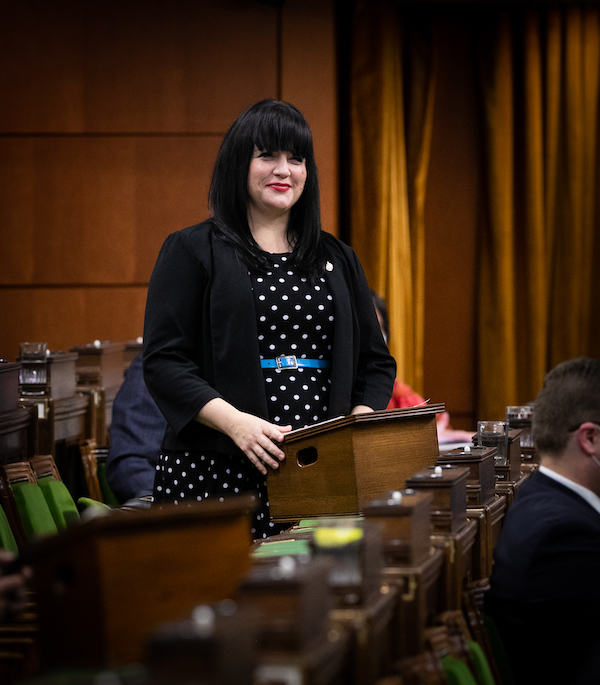 Marilène Gill se lève en Chambre pour déposer son projet de loi / stands up to introduce her Private Memeber's Bill

 Ottawa, ONTARIO, le 29 March, 2022. 

© HOC-CDC
Credit: Bernard Thibodeau, House of Commons Photo Services