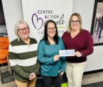 La députée Suzanne Roy remet 5000 $ au CAB de Contrecœur pour la guignolée